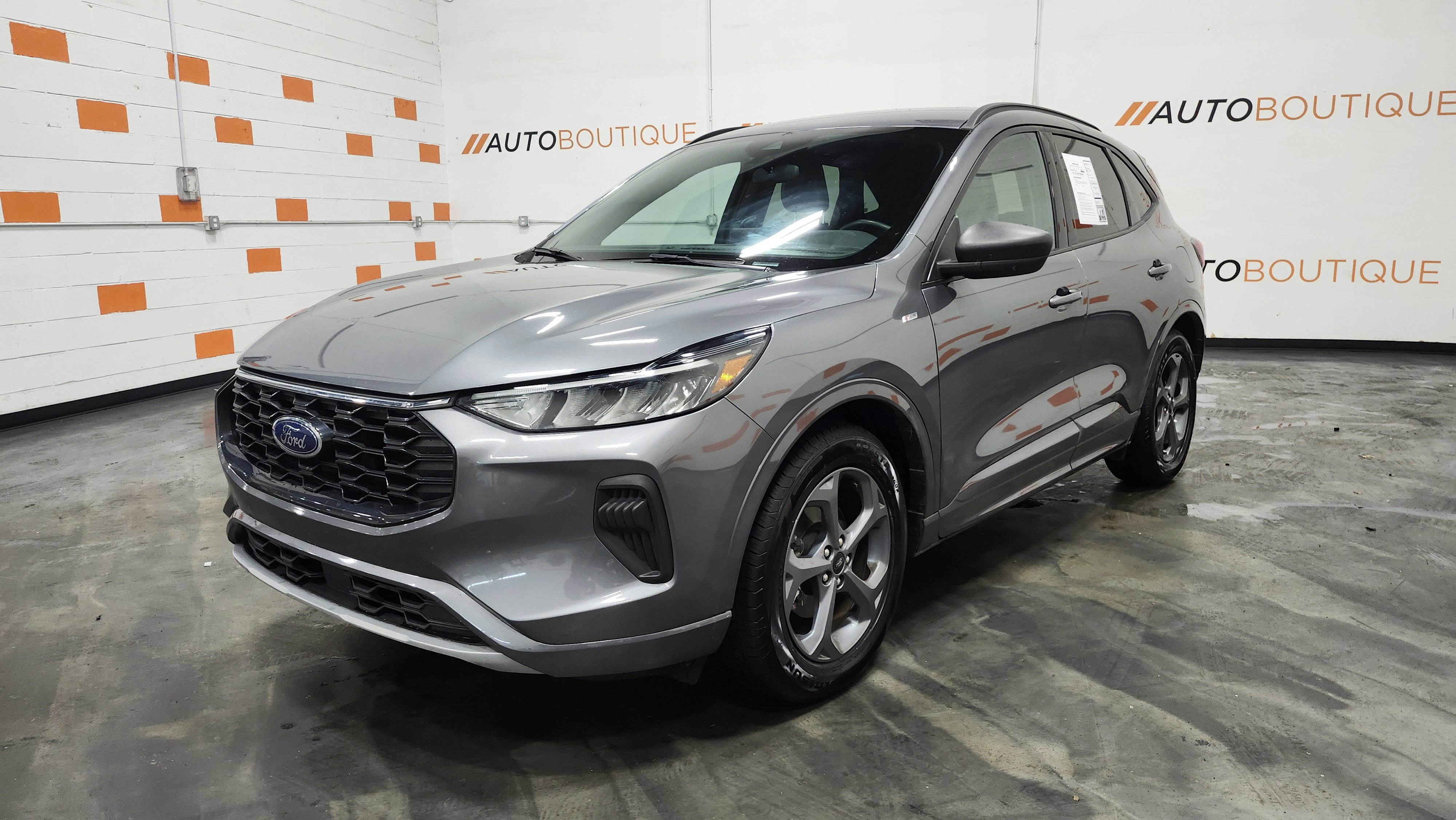 Used 2024 Ford Escape ST-Line w/ Cold Weather Package image 13