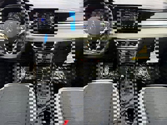 New 2026 Volkswagen Taos SE AWD/4WD image 6