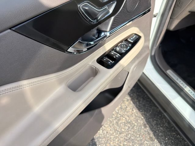 Certified 2023 Lincoln Corsair AWD image 14