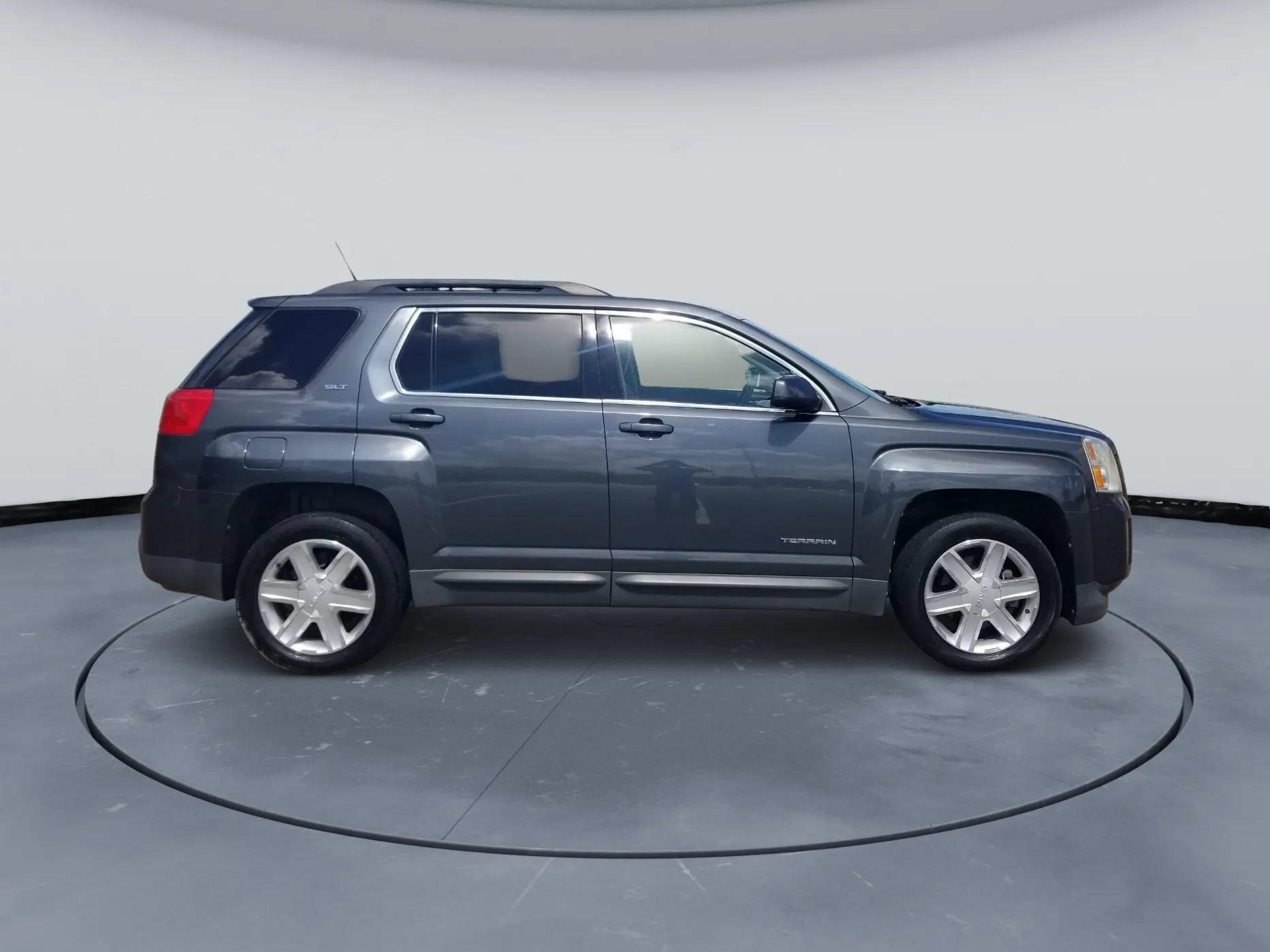 Used 2011 GMC Terrain SLT FWD image 4