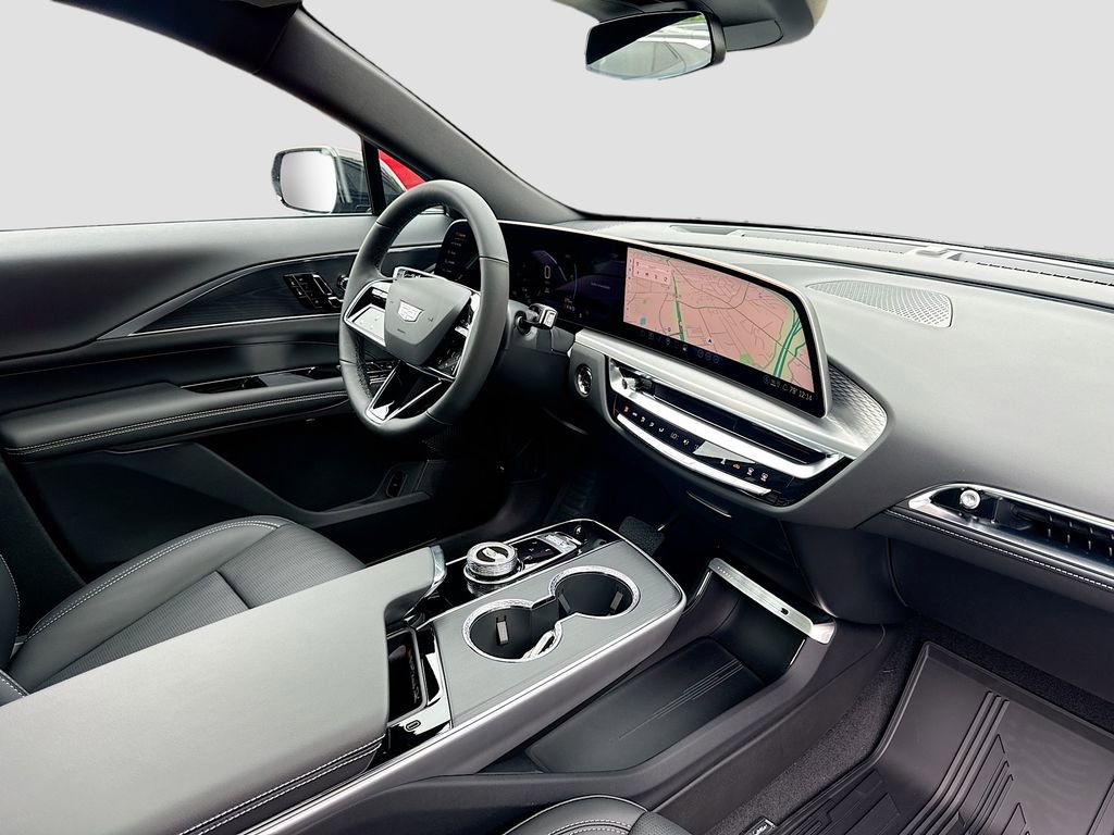 New 2025 Cadillac Lyriq Sport image 30