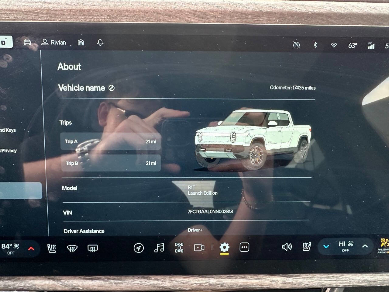 Used 2022 Rivian R1T Launch Edition image 34