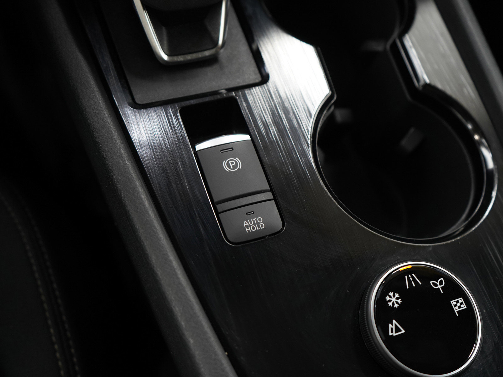 Used 2021 Nissan Rogue SV image 23