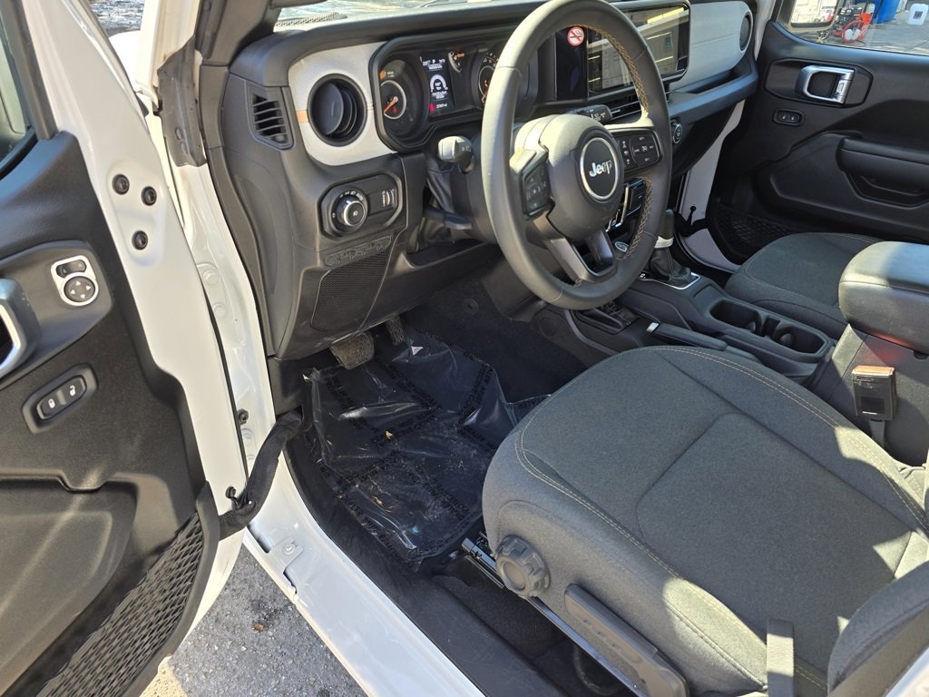 Used 2024 Jeep Wrangler Sport S image 14