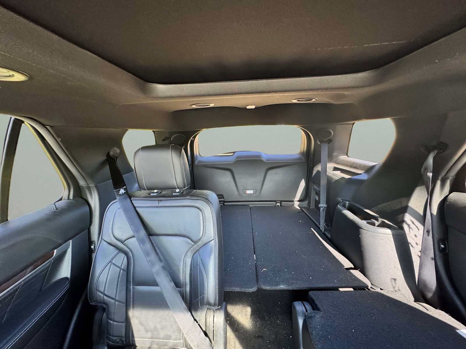 Used 2017 Ford Explorer Platinum AWD/4WD image 31