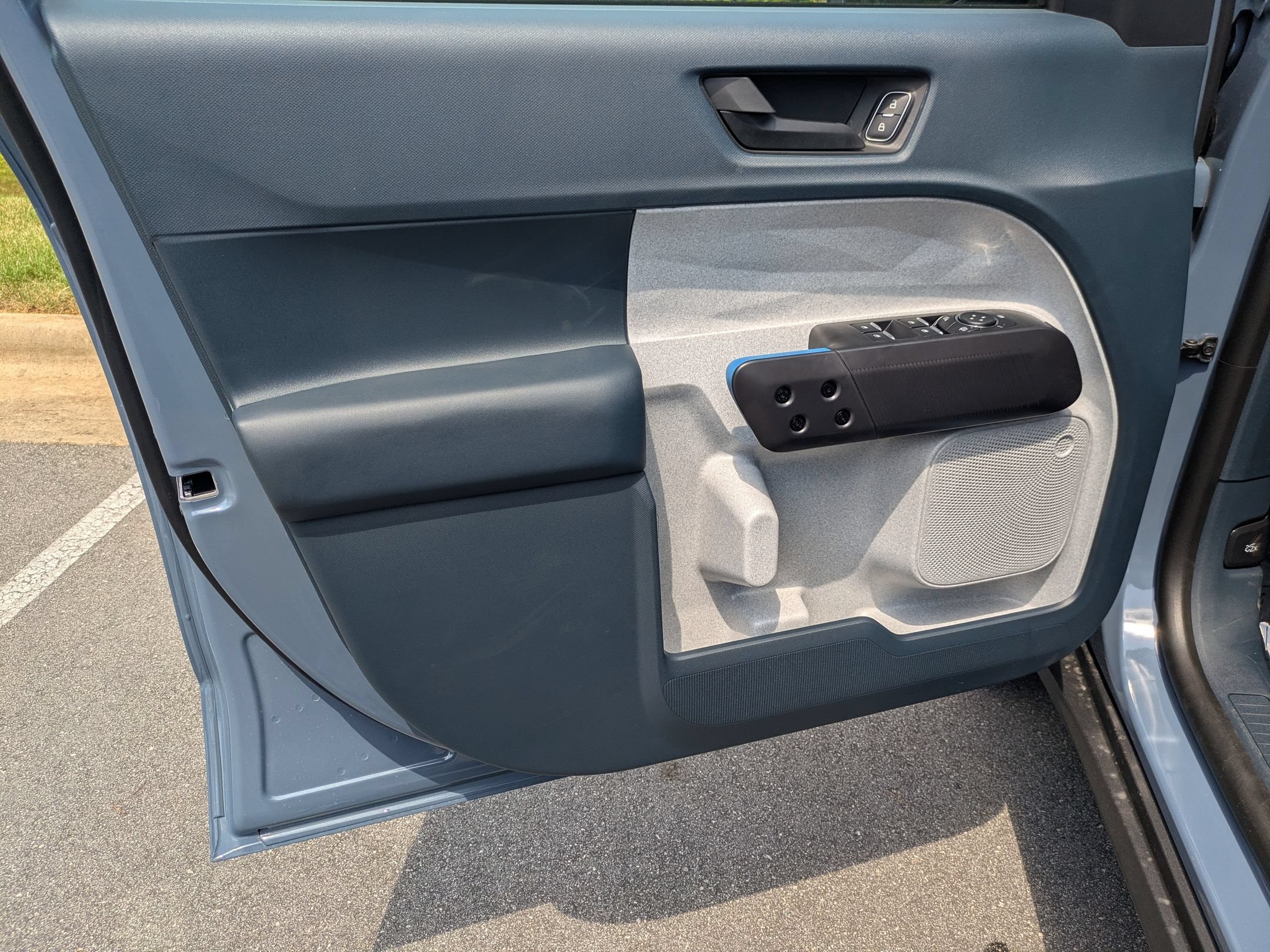 New 2026 Ford Maverick XLT w/ XLT Luxury Package FWD image 9