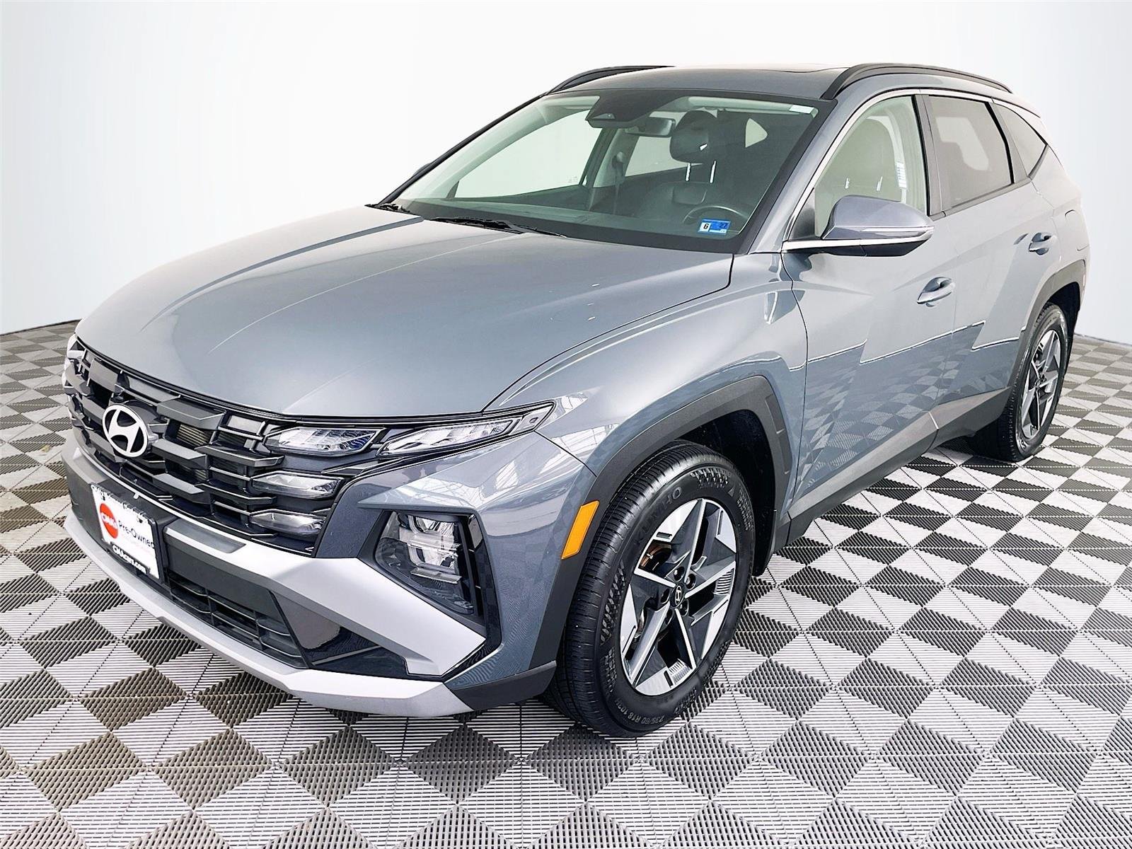 Certified 2025 Hyundai Tucson SEL AWD/4WD image 3
