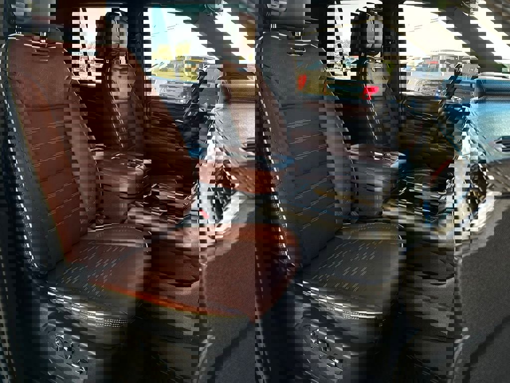 Used 2023 GMC Yukon Denali Ultimate image 18