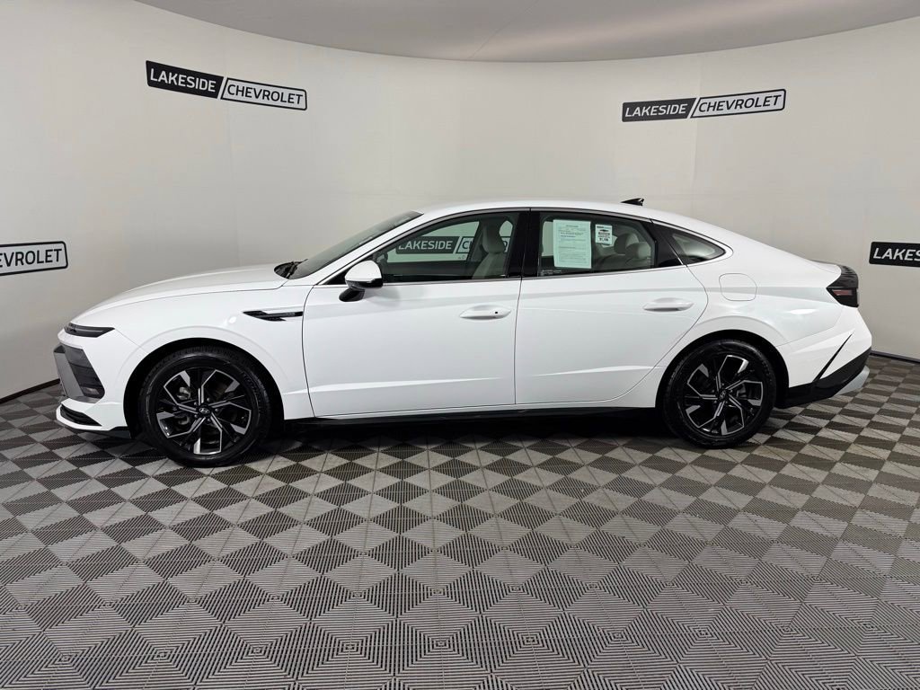 Used 2024 Hyundai Sonata SEL image 3