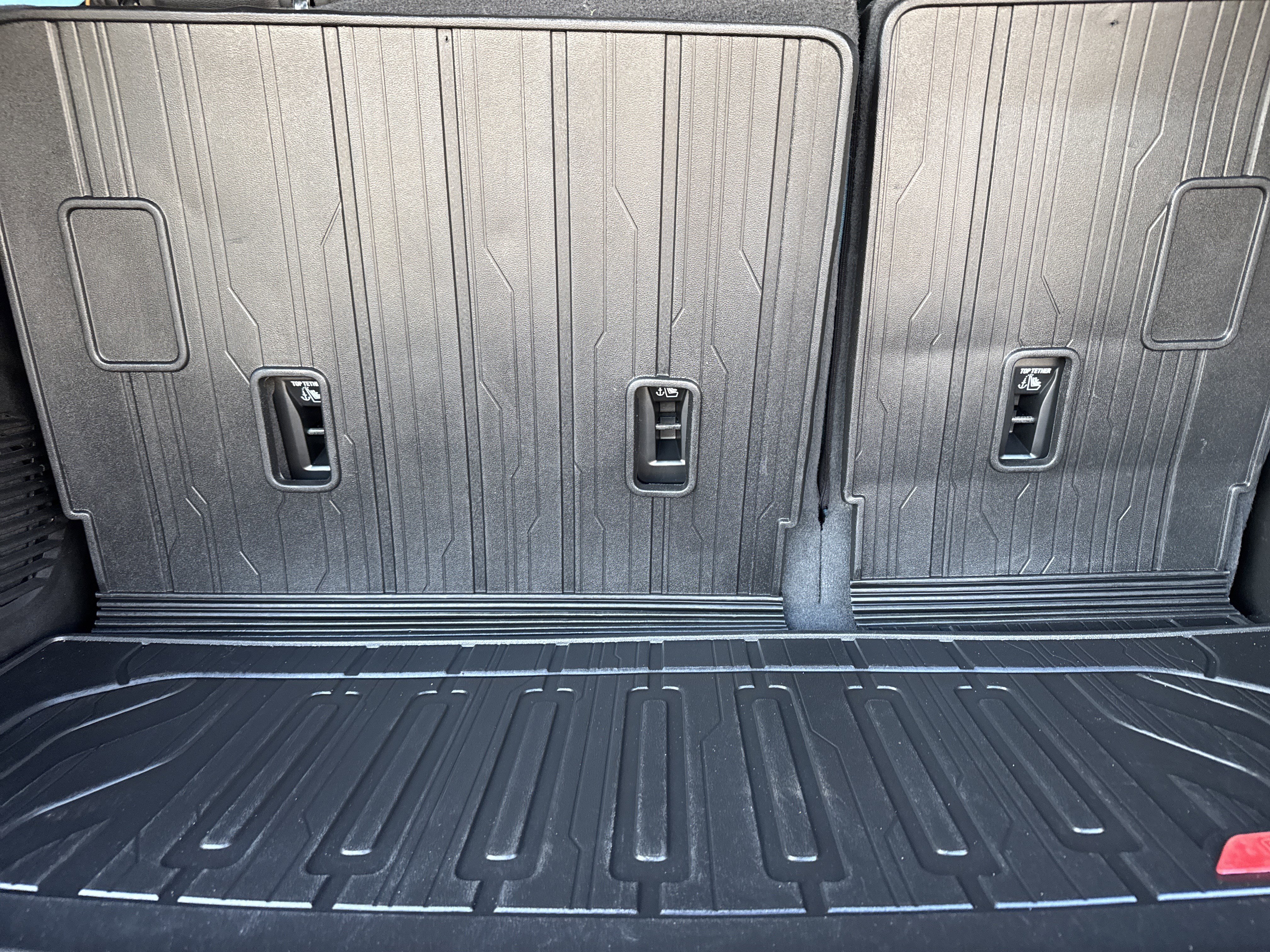 Used 2023 GMC Yukon AT4 w/ AT4 Premium Package image 36