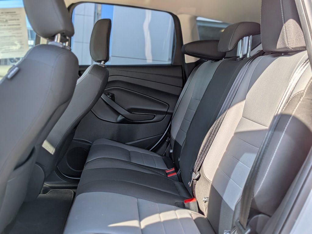 Used 2018 Ford Escape S image 12