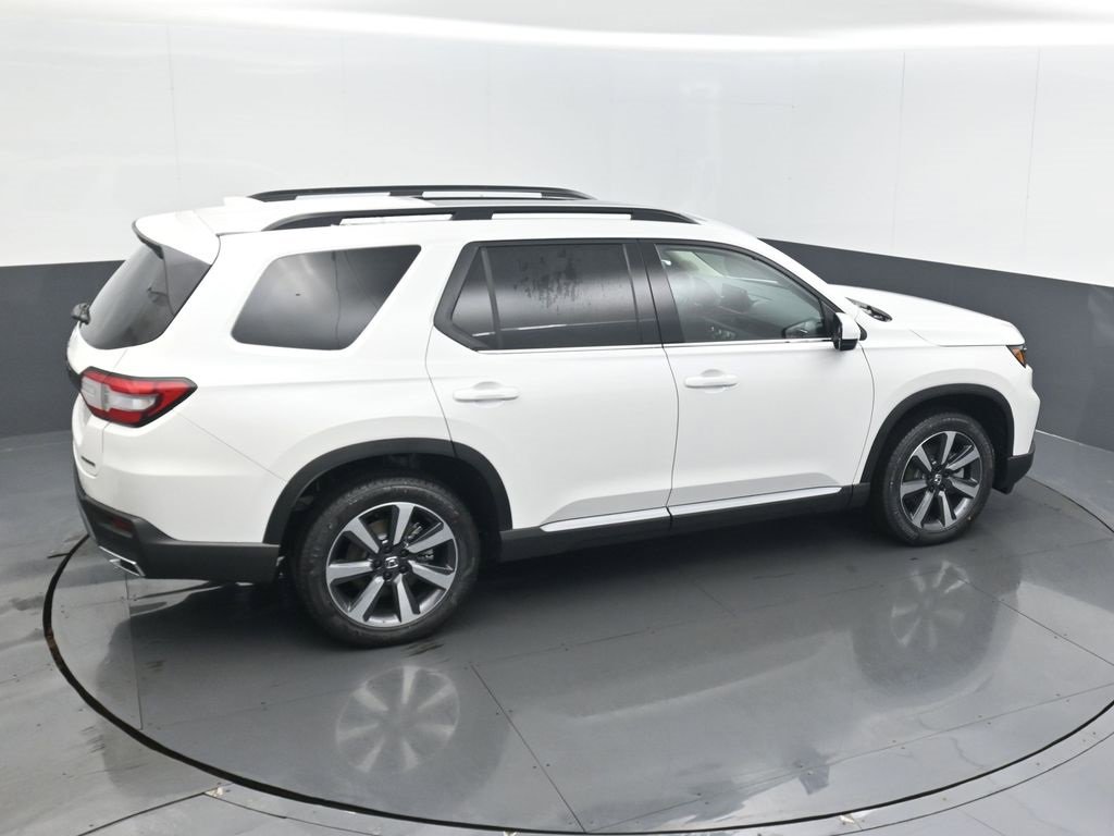 New 2025 Honda Pilot Touring image 24