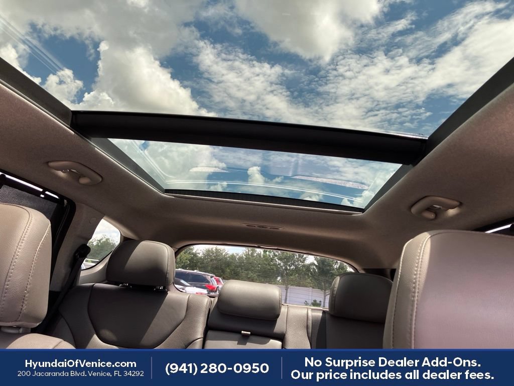 Used 2020 Hyundai Santa Fe Limited FWD image 5