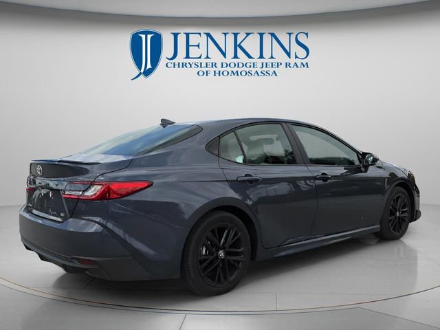 Used 2026 Toyota Camry SE w/ Convenience Package FWD image 3