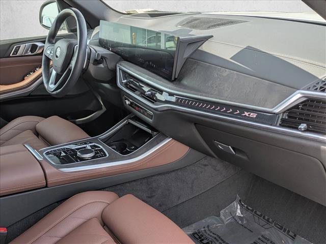Used 2024 BMW X5 xDrive40i w/ Premium Package AWD/4WD image 23