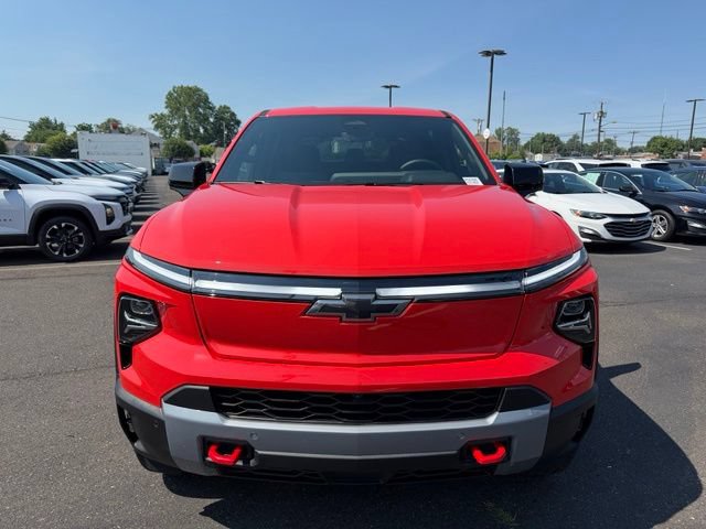 Certified 2026 Chevrolet Silverado EV Trail Boss w/ Premium Package AWD/4WD image 3