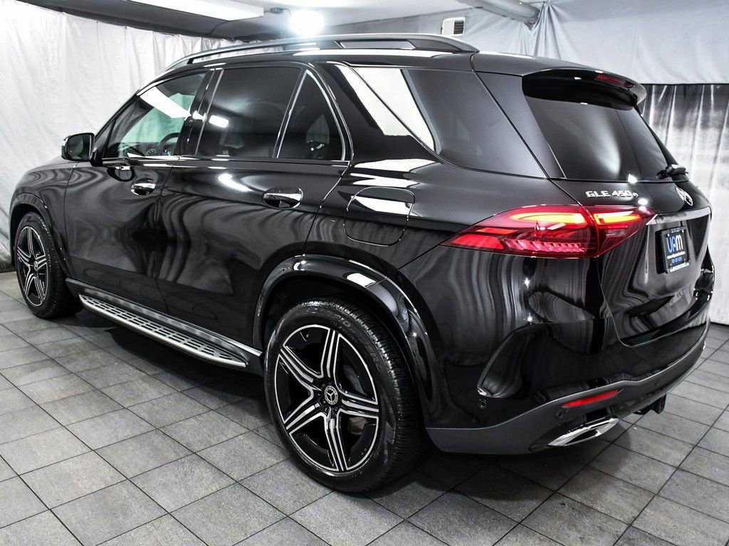 Used 2025 Mercedes-Benz GLE 450e GLE 450e w/ AMG Line Exterior image 4