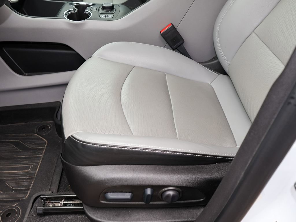 Certified 2023 GMC Terrain SLT w/ Infotainment Package II image 8