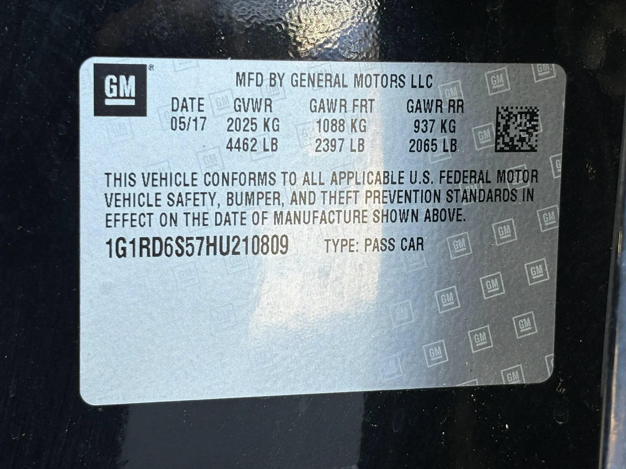 Used 2017 Chevrolet Volt Premier w/ Driver Confidence II Package FWD image 29