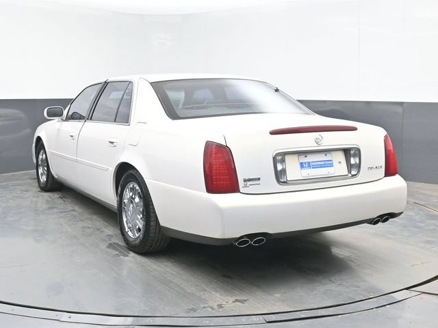 Used 2004 Cadillac De Ville w/ Equipment Group FWD image 7