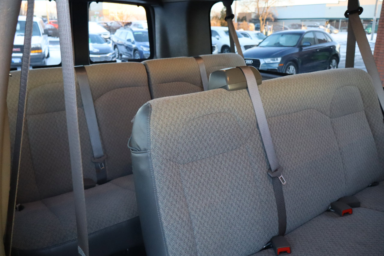 Used 2024 Chevrolet Express 3500 LT w/ LT Preferred Equipment Group image 18