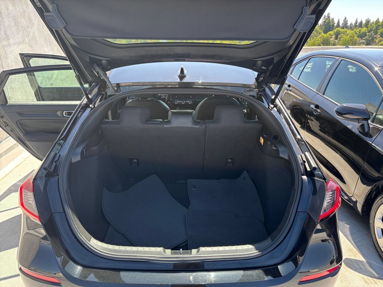 Used 2025 Honda Civic Sport image 31