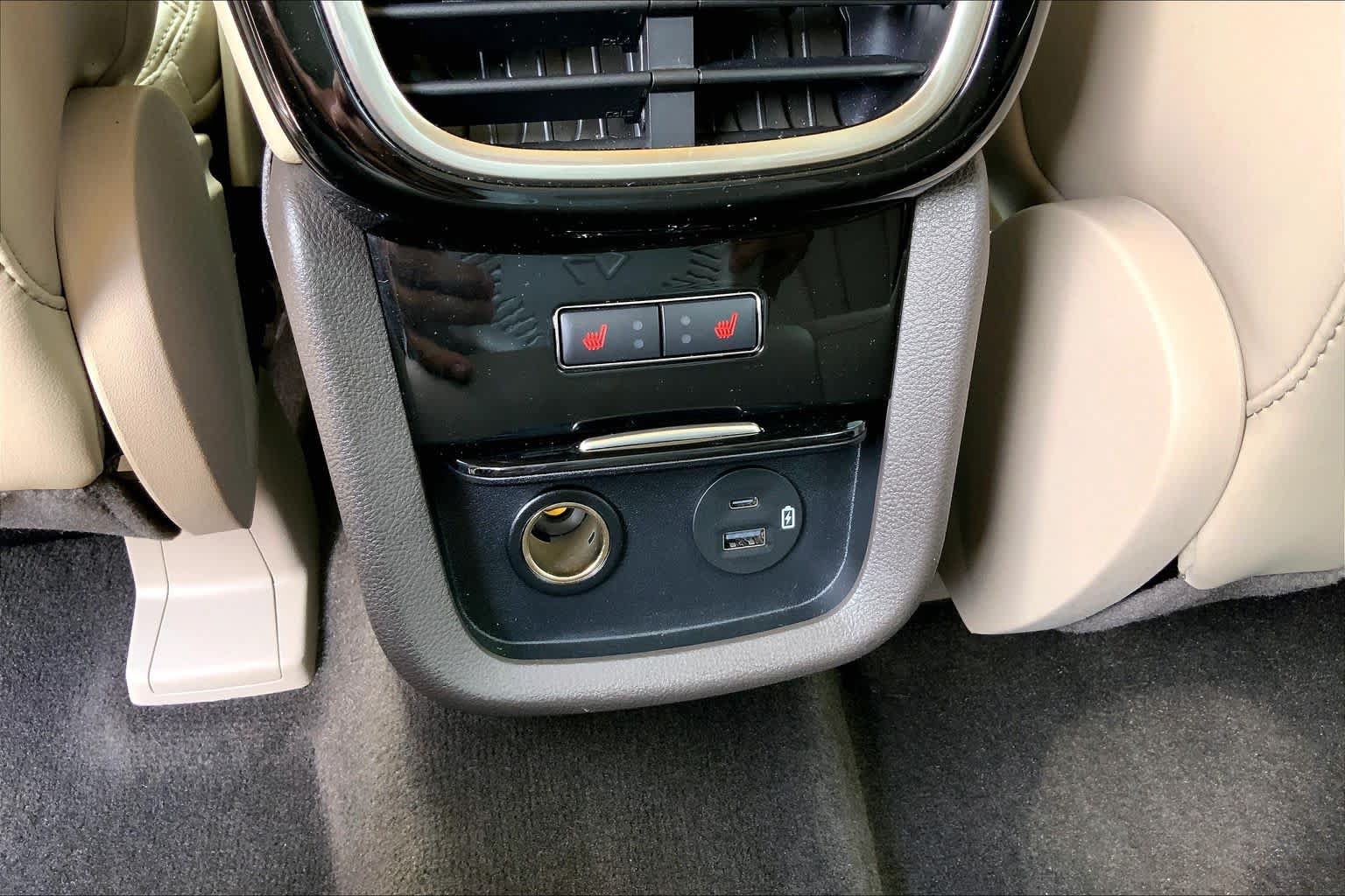 Used 2022 Lincoln Nautilus Reserve AWD/4WD image 36