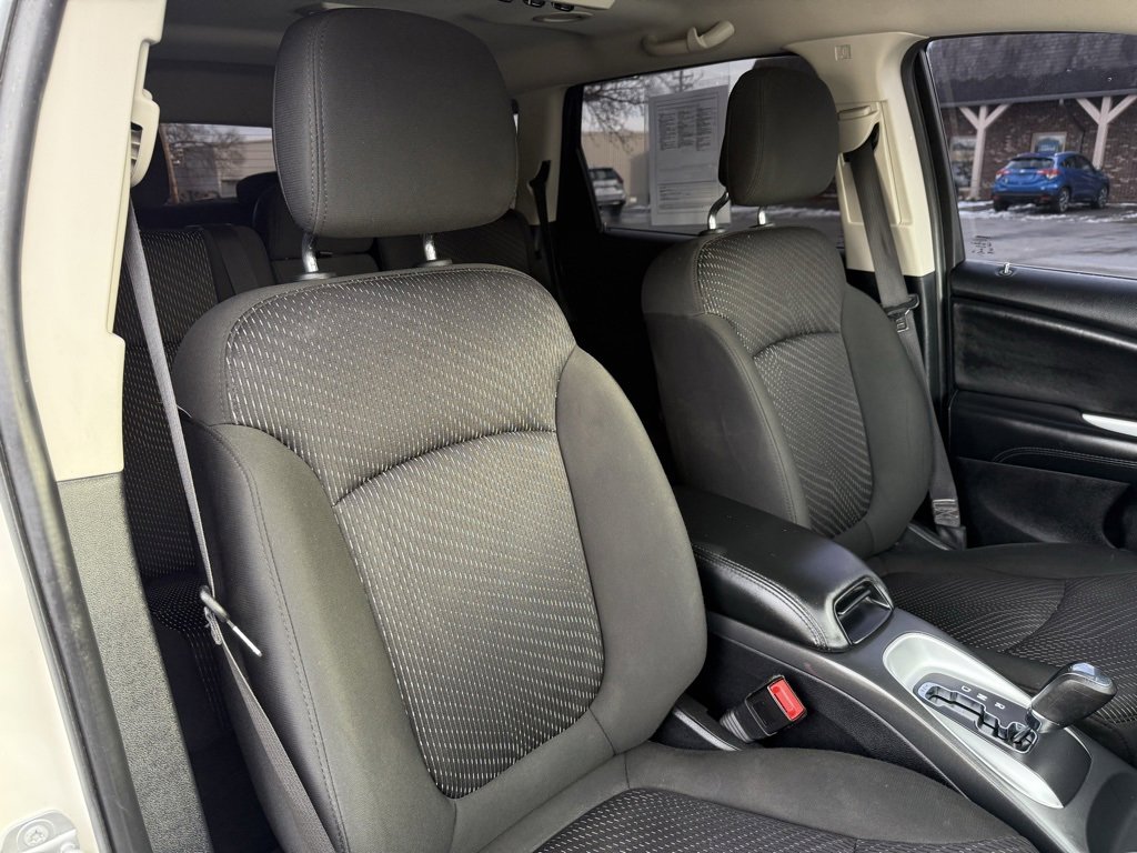 Used 2019 Dodge Journey SE image 26