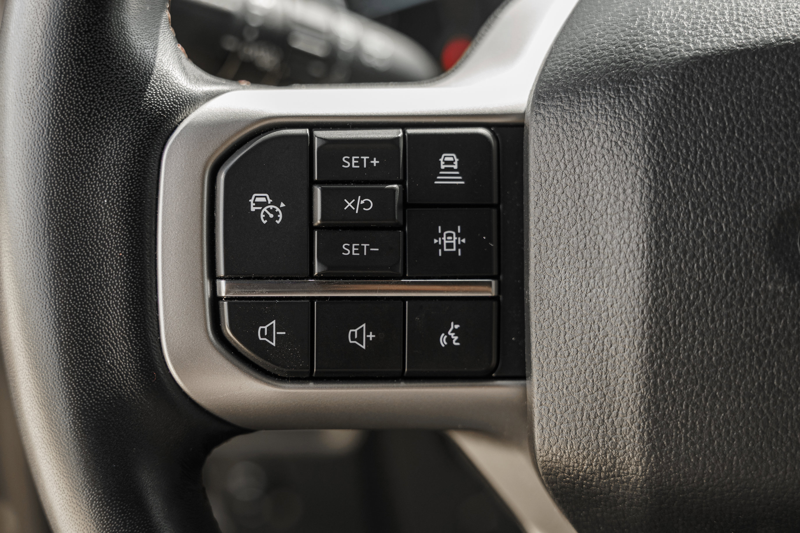 Used 2024 Ford Expedition Limited image 17