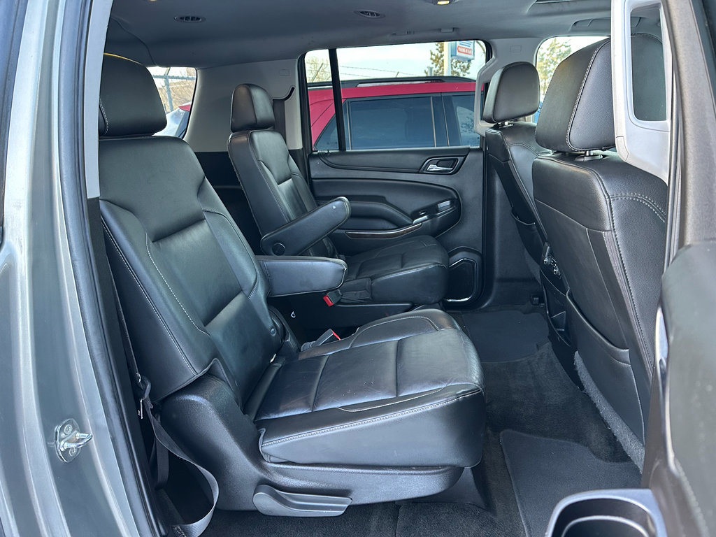 Used 2018 Chevrolet Suburban LT image 13