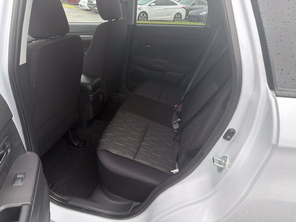 New 2027 Mitsubishi Outlander Sport ES AWD/4WD image 14