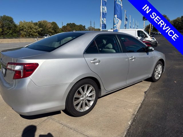 Used 2014 Toyota Camry XLE w/ Leather Package FWD image 4