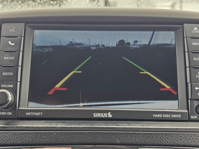 Used 2015 Chrysler Town & Country Limited FWD image 31