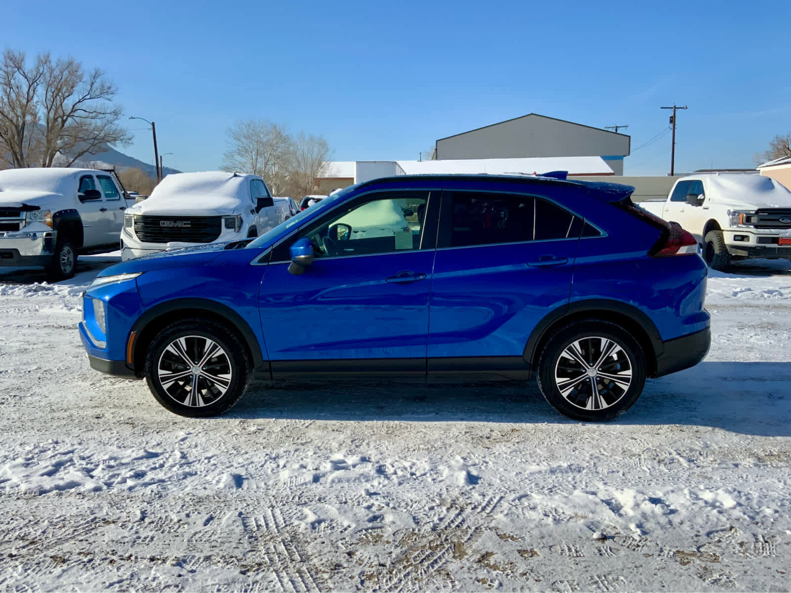 Used 2022 Mitsubishi Eclipse Cross SE image 2