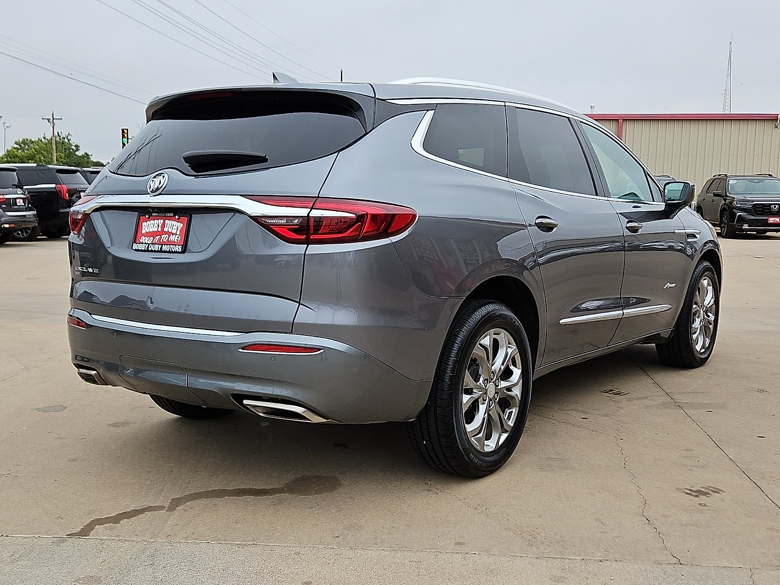 Used 2020 Buick Enclave Avenir w/ Avenir Technology Package AWD/4WD image 3