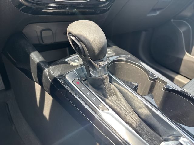 Used 2025 Chevrolet Trax LT w/ LT Convenience Package FWD image 19
