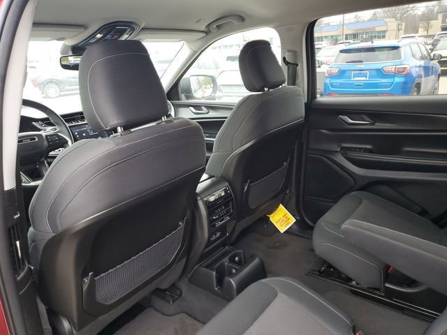 Used 2023 Jeep Grand Cherokee L Laredo AWD/4WD image 28