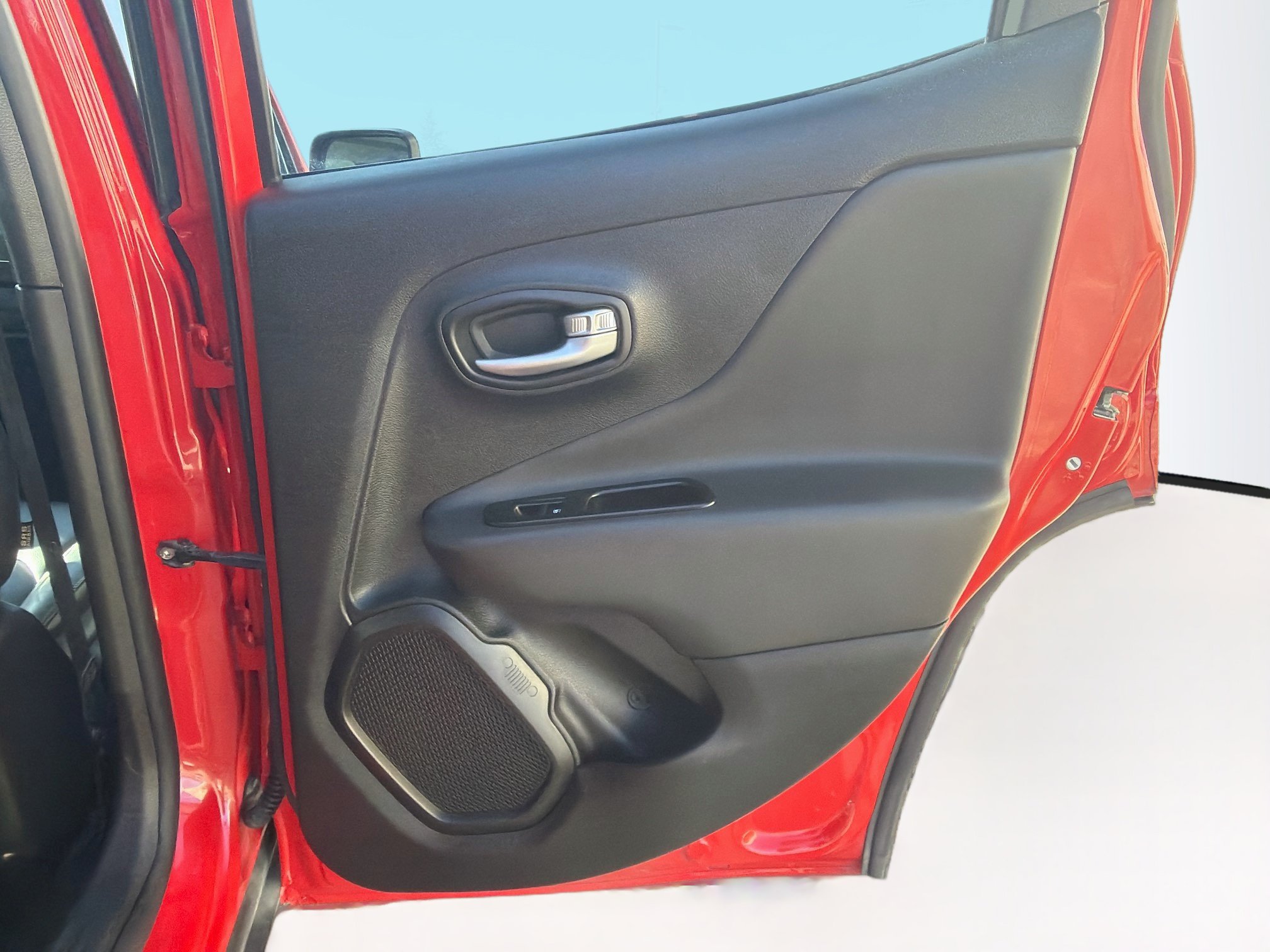 Used 2020 Jeep Renegade Limited AWD/4WD image 28