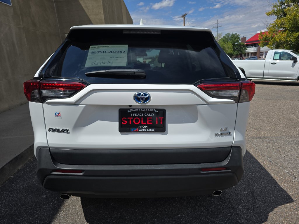 Used 2023 Toyota RAV4 LE image 9