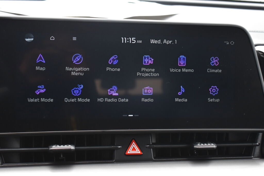 Used 2025 Kia Sportage EX image 11