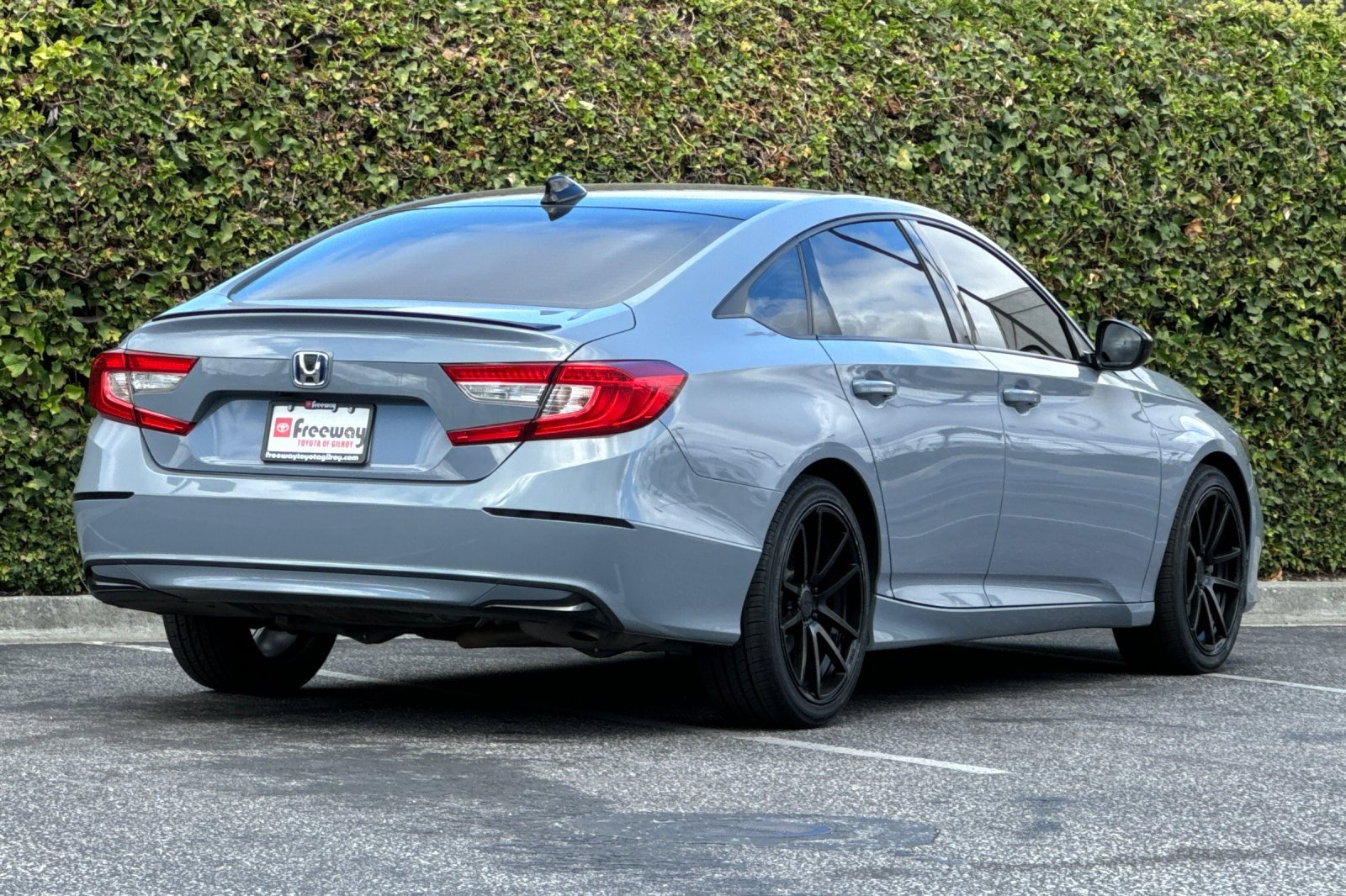 Used 2022 Honda Accord Sport image 4