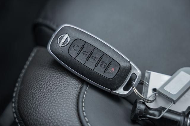 Used 2024 Nissan Pathfinder Platinum w/ Black Appearance Package image 47