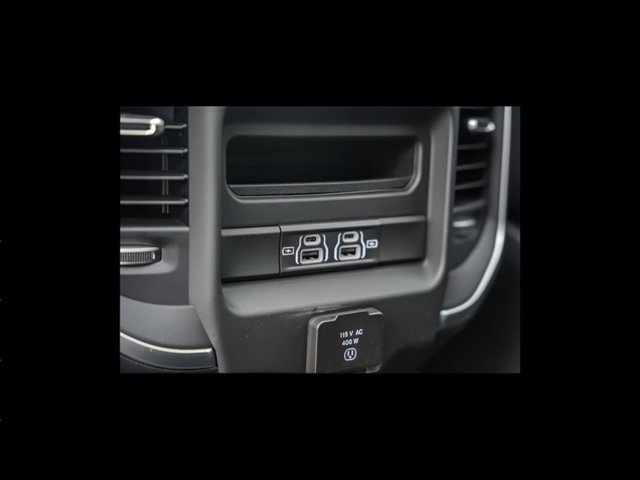 New 2025 RAM 1500 Big Horn AWD/4WD image 40