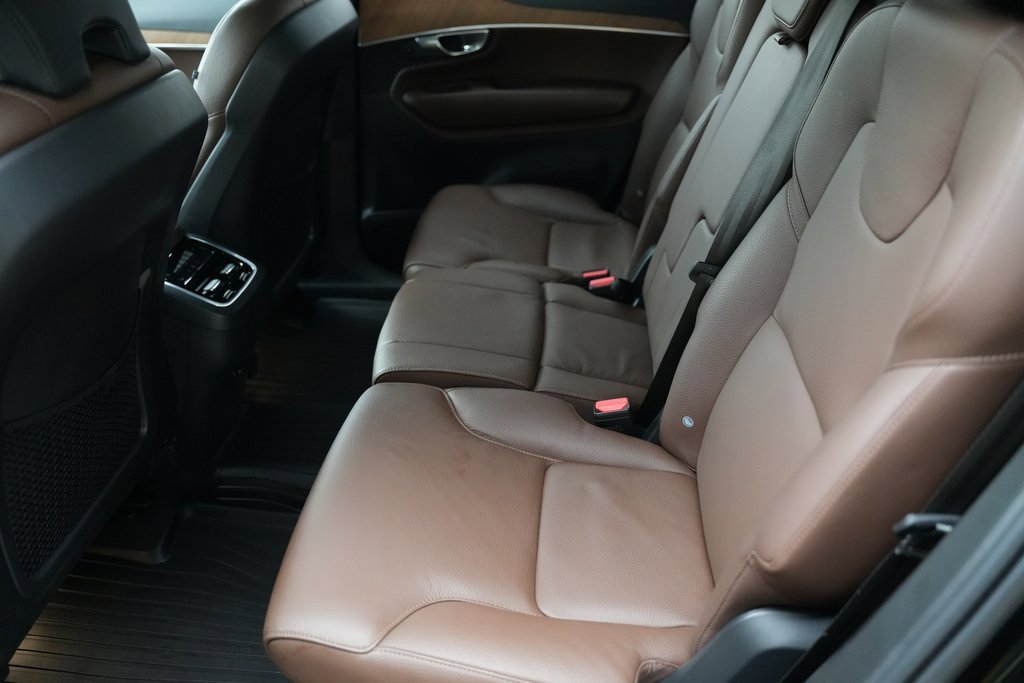 Used 2024 Volvo XC90 B6 Plus w/ Protection Package image 42