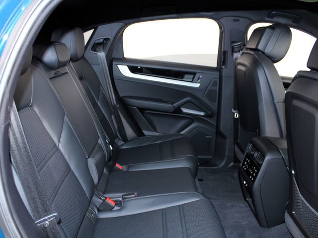 New 2026 Porsche Cayenne S AWD/4WD image 23