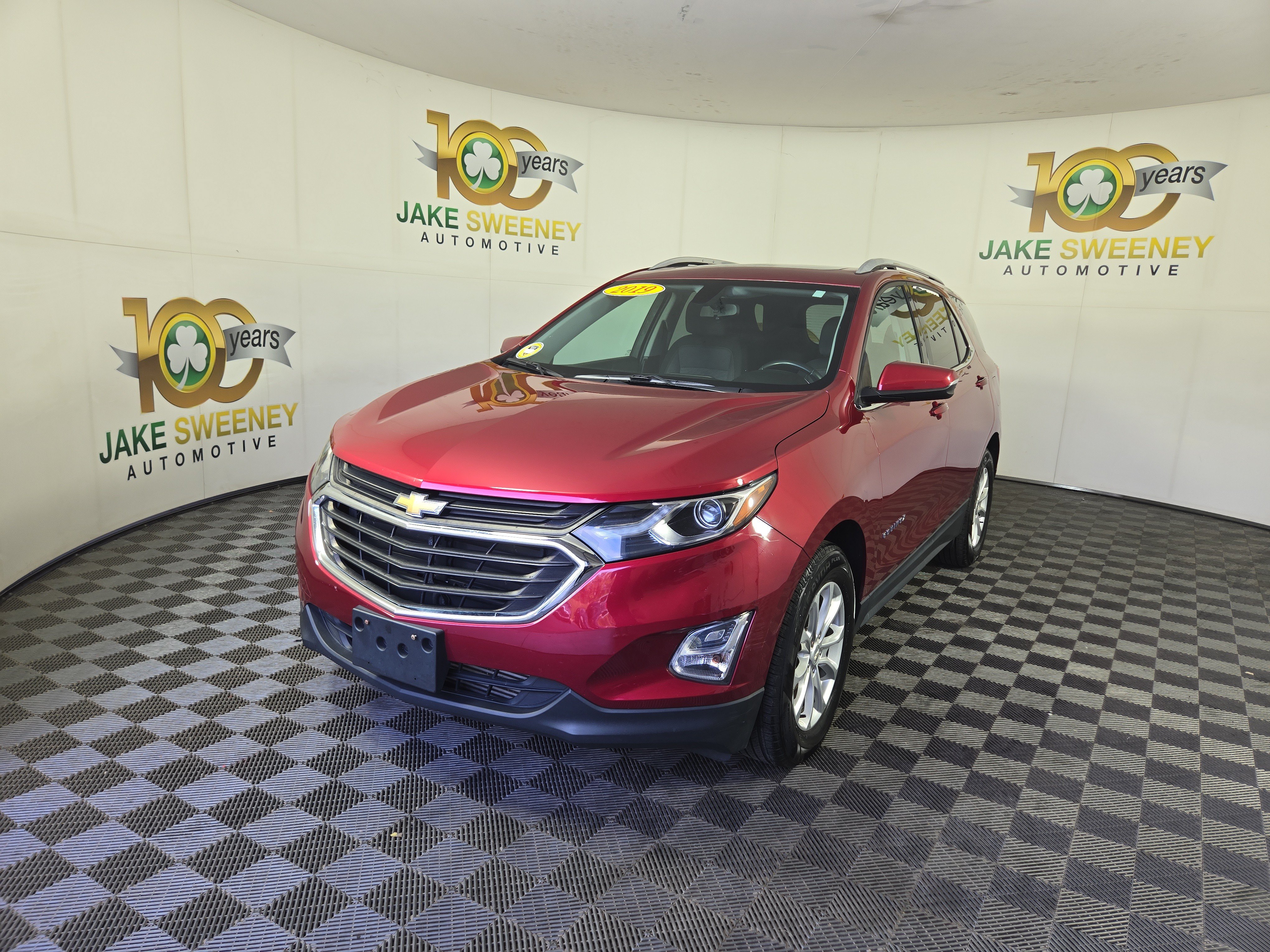 Used 2019 Chevrolet Equinox LT w/ Sun & Navigation Package FWD image 4