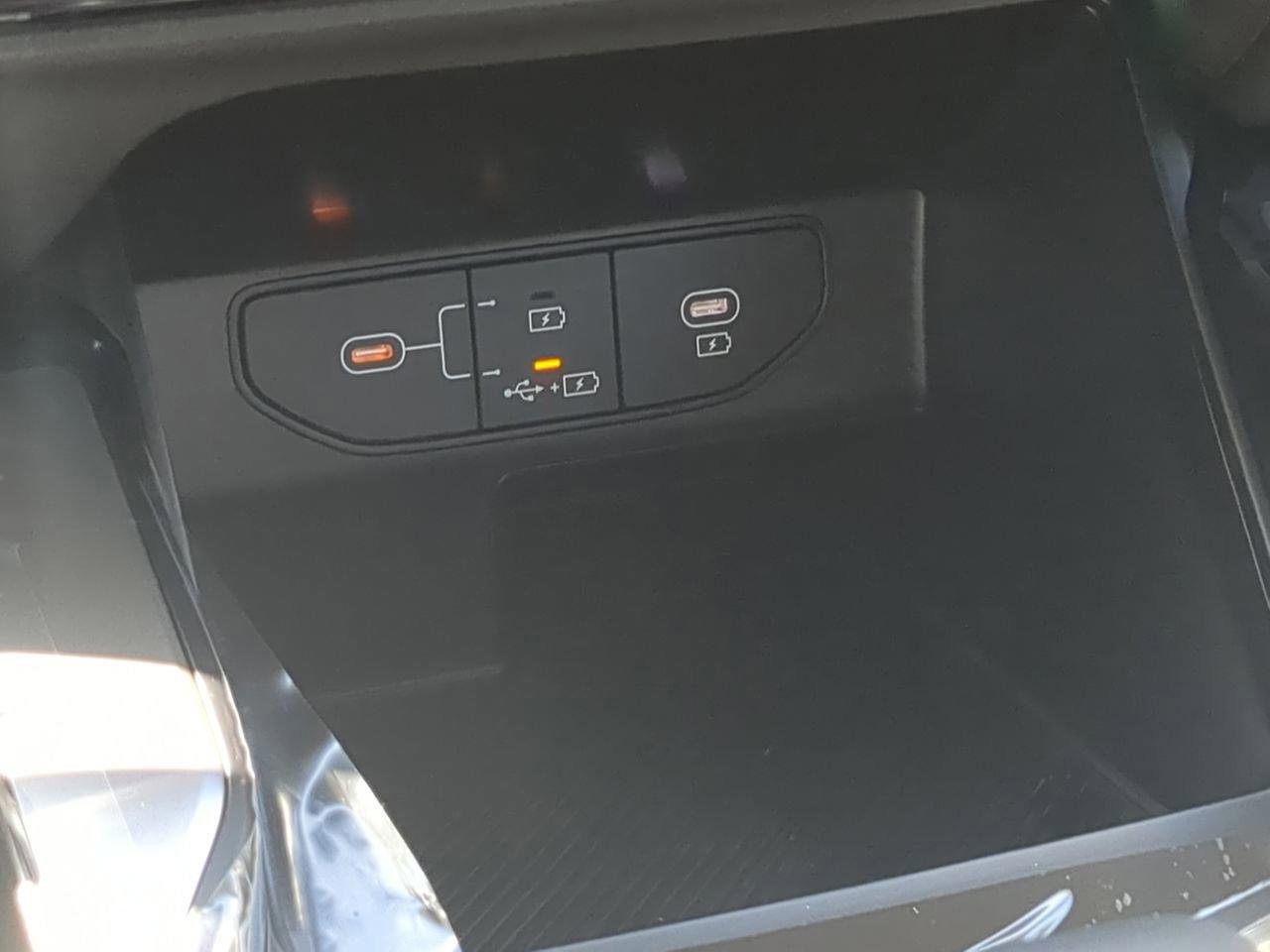 New 2026 Kia Sorento LX FWD image 17