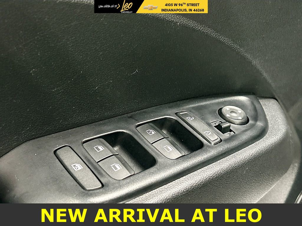 Used 2023 Hyundai Venue SEL image 17