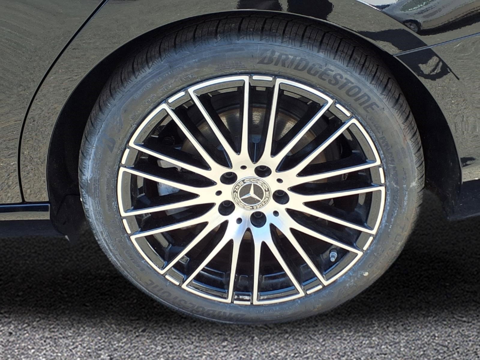 Certified 2022 Mercedes-Benz C 300 4MATIC Sedan image 9