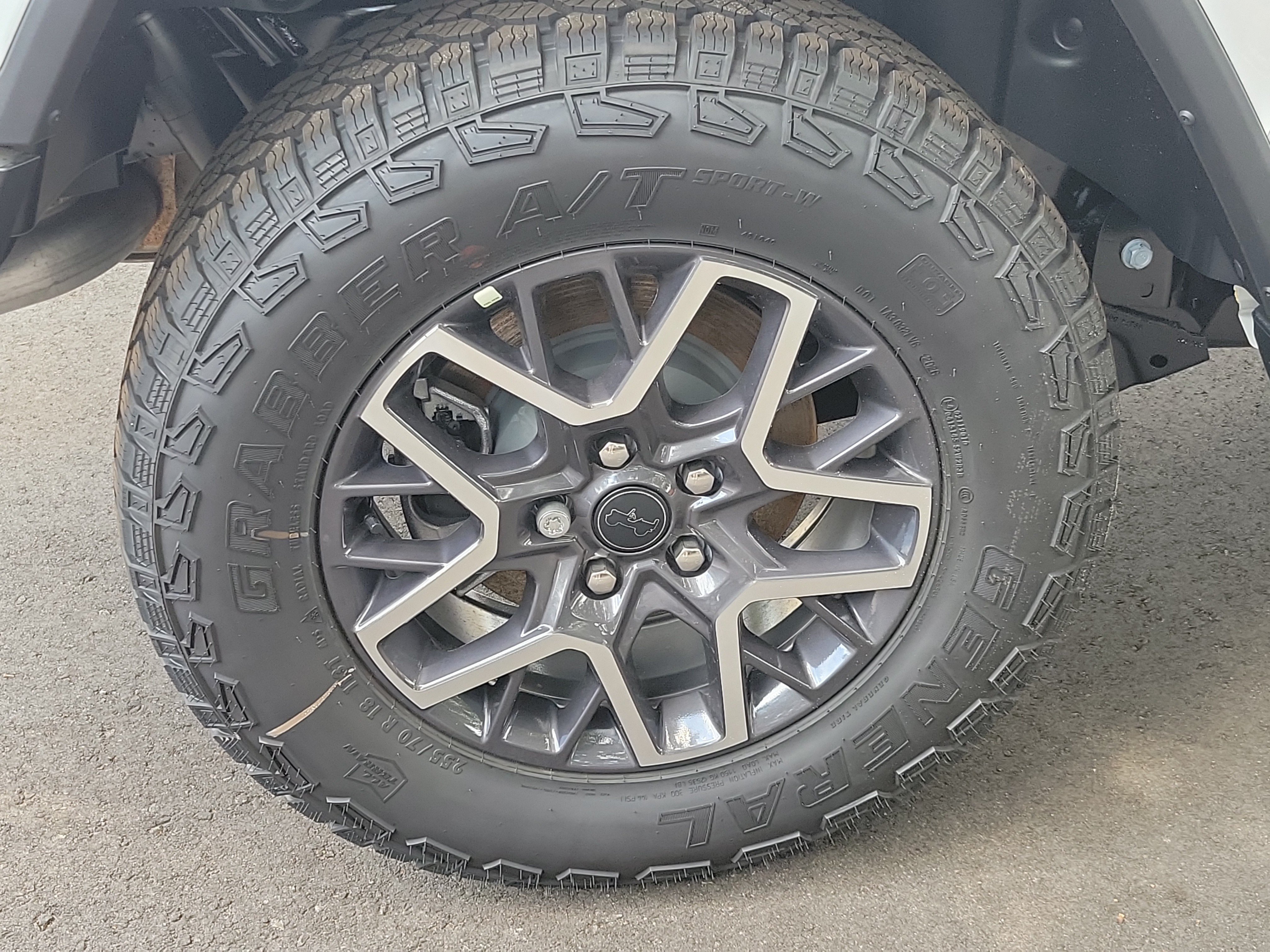 New 2026 Jeep Wrangler Unlimited Sahara AWD/4WD image 5